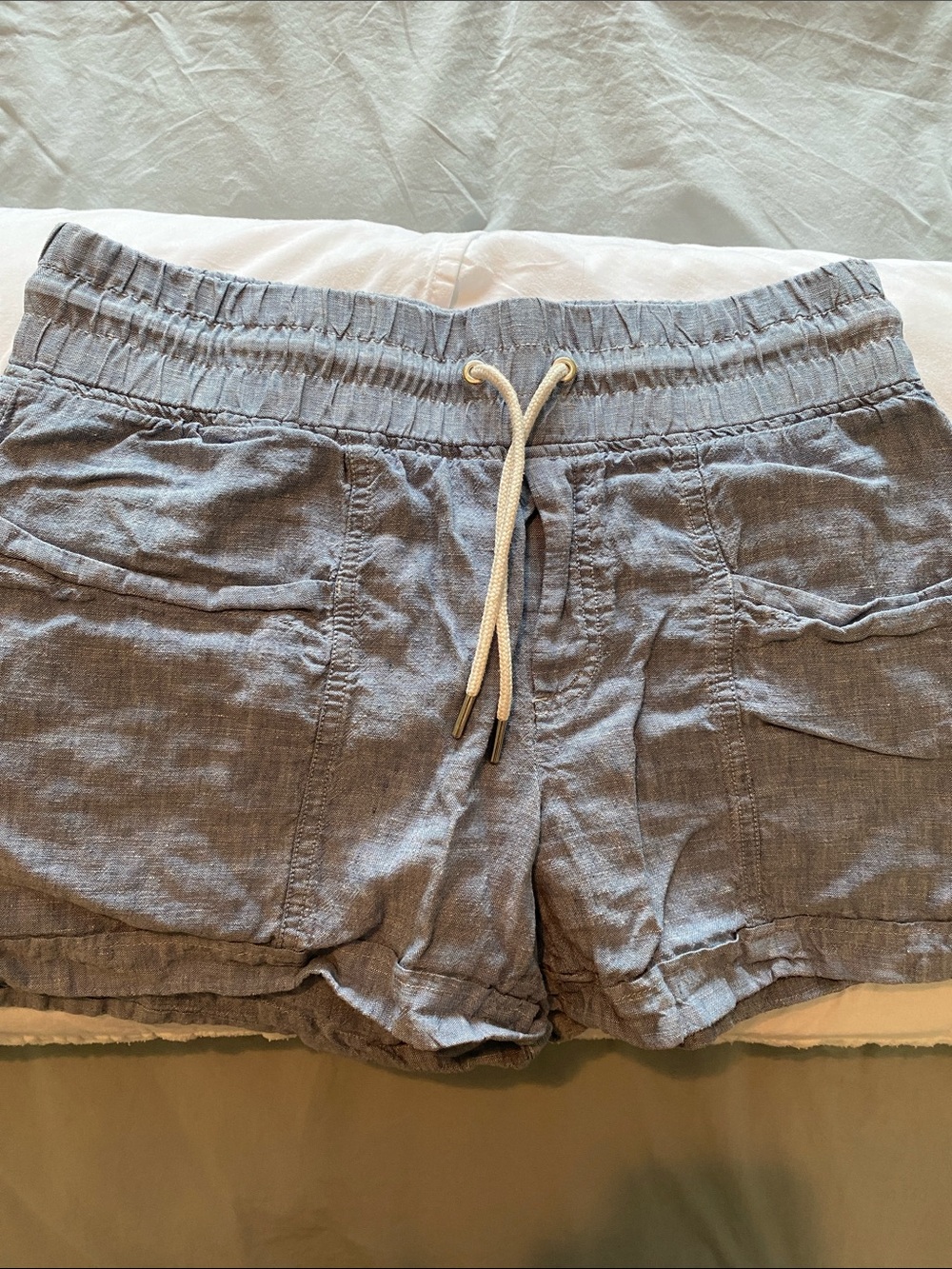Athleta Gray Drawstring Linen-Blend Women’s Shorts